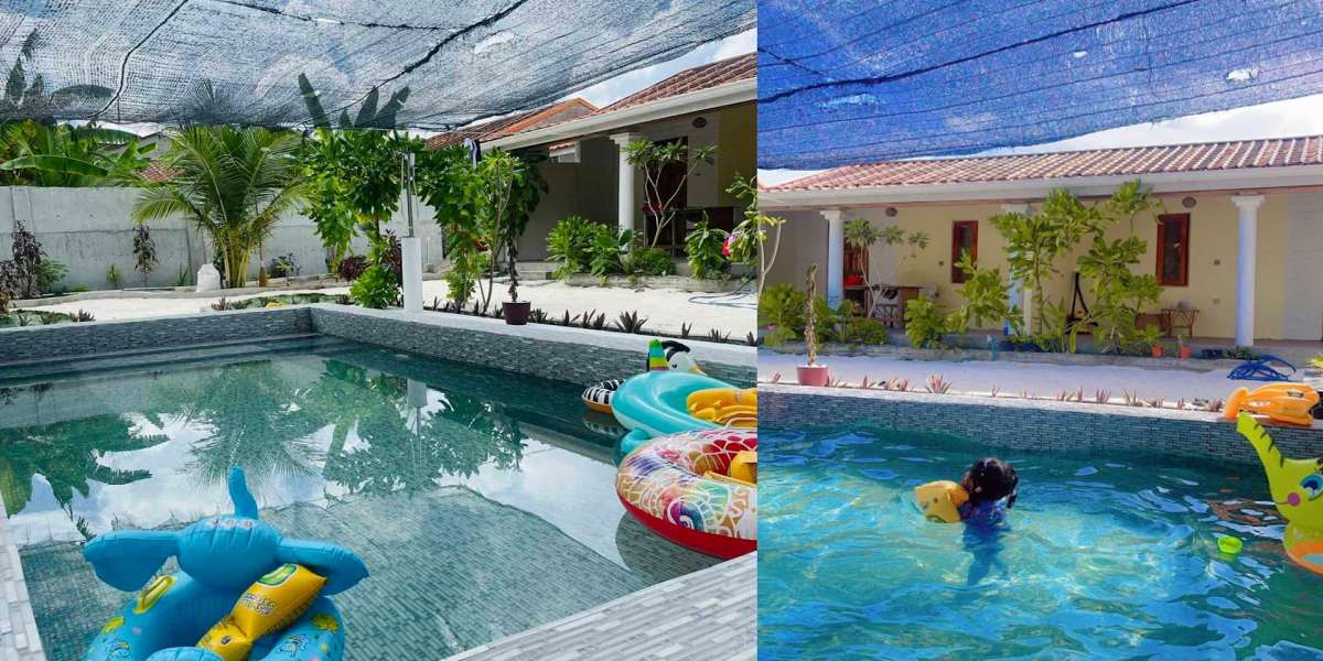 Deluxe Room and children shallow pool at the Bamukeyo Villa Annex